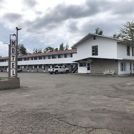 Voyageur Motel Тъндърбей Екстериор снимка